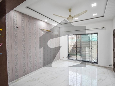 5 marla beautifull upper portion available for rent in dha phase 6 DHA Phase 6