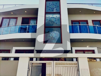 Centrally Located Prime Location House In Clifton - Block 5 Is Available For sale Clifton Block 5