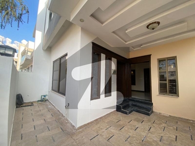 Charming 3 BHK House For Sale Ideal 5 Marla Property Bahria Enclave Sector B1