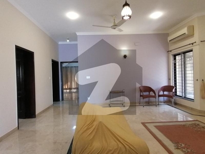 DHA 1 Kanal Adorable Upper Portion For Rent In Phase 1 DHA Phase 1
