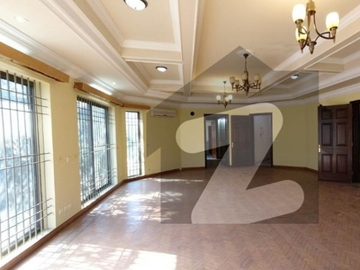 FOR SALE 4 Kanal Fully Renovated Triple Storey House with CDA Transfer F_7 Sector F-7