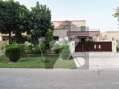 Fresh Renovated One Kanal Beautiful Bungalow Near Big Park Once Visit DHA Phase 4
