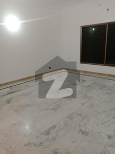 GOLDEN OFFER 1 Kanal Outstanding Upper Portion In VALENCIA SOCIETY PRIME LOCATION For Rent Valencia Housing Society