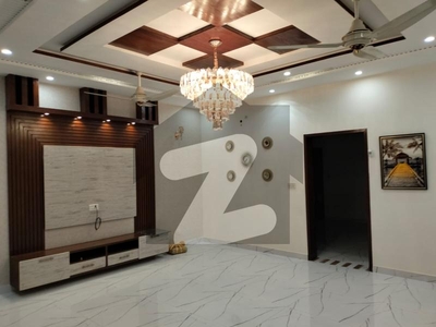 Gorgeous 10 Marla Upper Portion For rent Available In Bahria Town - Sector D Bahria Town Sector D