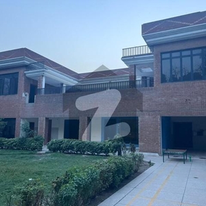 GULBERG COMMERCIAL BUNGALOW FOR RENT MAIN BOULEVARD GARDEN TOWN & UPPER MALL LAHORE Gulberg 3
