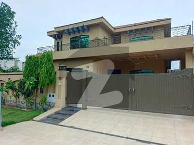 One Kanal Luxurious House With Basement Available For Rent At Prime Location Of DHA Phase 05 DHA Phase 5