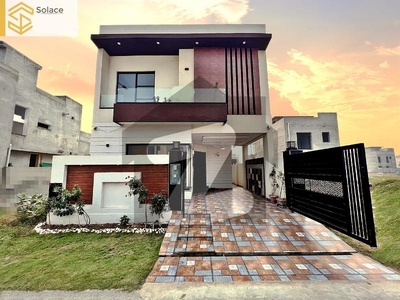 Original Pics 5 Marla Luxury House For Rent At Hot Location Near To Park, Masjid And Commercial DHA 9 Town Block A