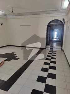 Portion Available For Rent In DHA Phase 5 ,Karachi DHA Phase 5