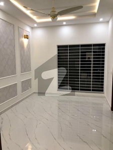 Upper Portion 10 Marla Available For Rent In Jasmine Block Bahria Town Lahore Bahria Town Jasmine Block