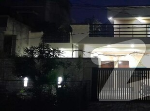 1 kanal House for rent Available very Prime Location single story Bani Gala
