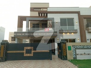 10 Marla Brand New House,80 feet wide road. Bahria Orchard Phase 1 Central