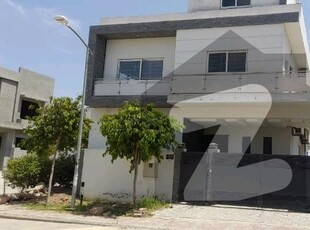 10 Marla House For Rent In The Perfect Location Of Top City 1 - Block D Top City 1 Block D