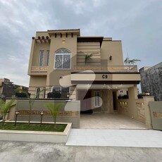 1.5 KANAL HOUSE IS AVAILABLE FOR SALE IN CALVEORY GROUND KALMA CHOWK Cavalry Ground