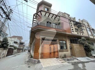 4.5 marla corner house for sale Samanabad
