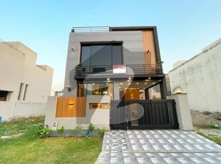 5 MARLA SOLID CONSTRUCTION ULTRA MODERN HOUSE FOR SALE DHA 9 Town
