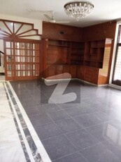 6 Kanal Spacious House Is Available In Model Town For Sale Model Town