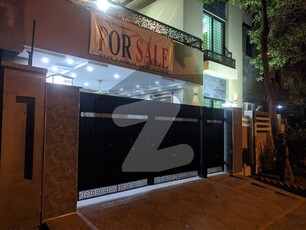 8 Marla House For Sale in Umer Block Bahria Town Lahore. Bahria Town Umar Block