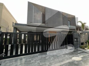 A well Design house is up for sale near Raya Golf club in lahore DHA Phase 6 Block E