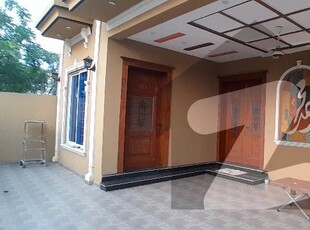 Aesthetic Prime Location House Of 10 Marla For sale Is Available Jubilee Town Block D