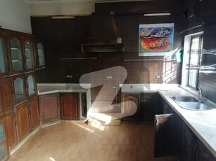 F10 DOUBLE STOREY HOUSE WITH BASEMENT 6BEDS WOODEN AND MARBLE FLOOR F-10