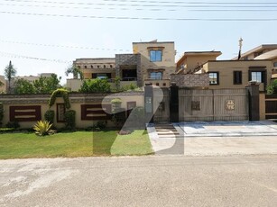 Investors Should Sale This House Located Ideally In Punjab Govt Employees Society PGECHS Phase 2 Block E