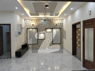 MODREN DESIGN 10 MARLA RESIDENTIAL HOUSE FOR SALE IN LOW BUDGET Bahria Orchard Phase 1 Central