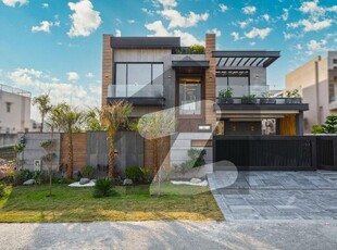 MOST LUXURIOUS MODERN DESIGN VILLA NEAR MOSQUE AND PARK DHA Phase 7 Block S