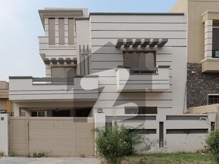 Prime Location 10 Marla House Available For Sale In Bahria Town Phase 8 - Sector F-1, Rawalpindi Bahria Town Phase 8 Sector F-1
