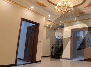 Prime Location 10 Marla House For sale In Jubilee Town - Block D Lahore Jubilee Town Block D