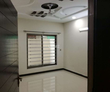 10 Marla Upper Portion for Rent in Lahore Valencia Housing Society