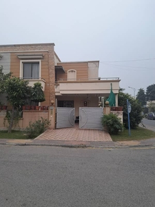 10 Marla Facing Park House For Sale In Dream Gardens Lahore