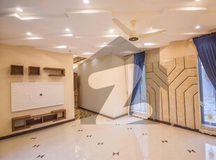 1 kanal upper portion House For rent Outstanding Location Near Park DHA Phase 1 Block N