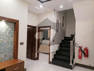 10 MARLA HOUSE AVAILABLE FOR RENT IN BAHRIA TOWN TALHA BLOCK Bahria Town Talha Block