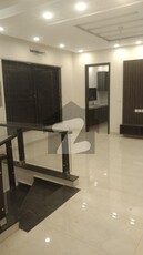 10 Marla Upper Portion For Rent In Park View City Lahore Park View City