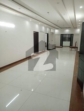 4 BED DD FLAT AVAILABLE FOR RENT Shaheed Millat Road