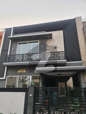 5 Marla House In DHA 9 Town - Block B Is Available For rent DHA 9 Town Block B