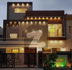 Attention Brand New 5 Marla Upper Portion Available For Rent Bahria Town Sector D