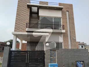 DHA PHASE 8 BRAND NEW HOUSE FOR RENT WITH BASEMENT 7 MARLA DHA Phase 8