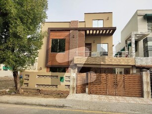 House No 34 Central Region Bahria Orchard 10 Marla Upper Portion Available For Rent Bahria Orchard Phase 1