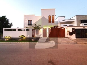 ONE OF A KIND COMFORTS OF A MODERN LIFESTYLE 666 Yards Bungalow For Sale in DHA Phase 8 Karachi DHA Phase 8