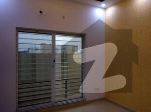 Stunning Prime Location 10 Marla Lower Portion In Izmir Town Available Izmir Town