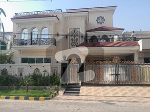 10 MARLA BRAND NEW DOUBLE STOREY HOUSE AVAILABLE FOR RENT LDA Avenue Block J