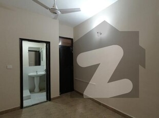 2600 Square Feet Flat For sale In Cantt Askari 5 Sector F