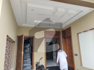 5 MARLA BEAUTIFUL HOUSE AVAILABLE FOR RENT IN KHAYABAN E AMIN Khayaban-e-Amin