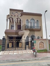 5 Marla Brand New Owner Build House Avaiable For Sale Quality Work Bahria Orchard Phase 1 Eastern