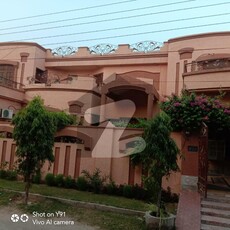 Good Location 14.25 Marla House For Sall in Muslim Town Faisalabad Muslim Town