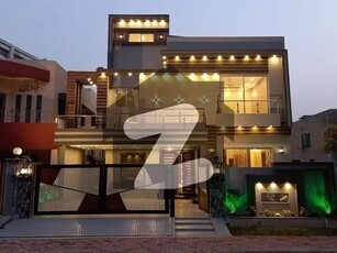 House For Sale In Model Town Gujranwala. Model Town