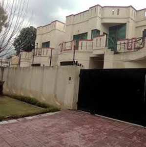 8 Marla House For Sale In Bahria Enclave -