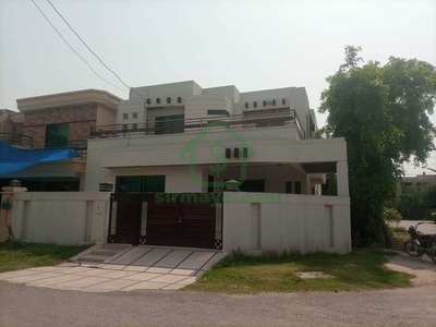 10 Marla Beautiful House For Rent In Dha Phase 4 Lahore