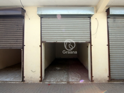 220 Ft² Shop for Sale In Old Shujabad Road, Multan